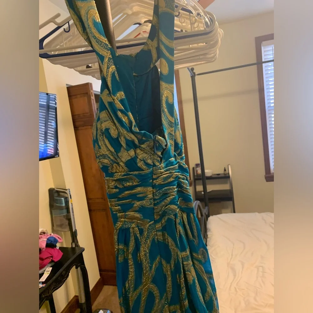 Blue/Gold party dress - Picture 3 of 5